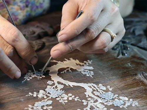 Làng nghề truyền thống Việt Nam tái hiện dấu ấn bản sắc rực rỡ